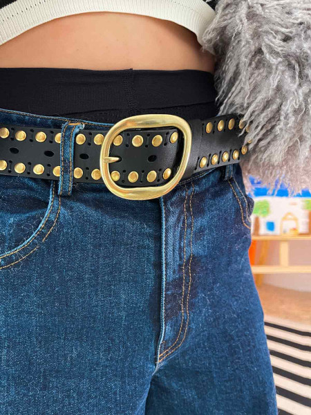 Ceinture en cuir à clous