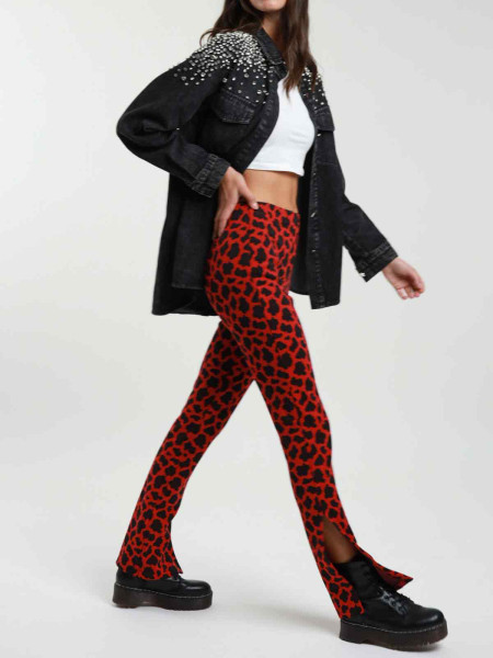 Pantalon rouge et noir