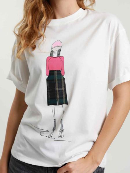 Tee-shirt Model