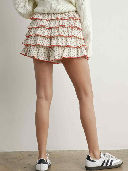 Short cerise