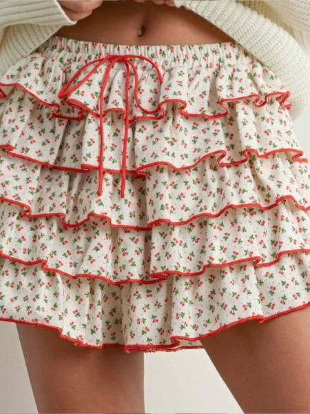Short cerise