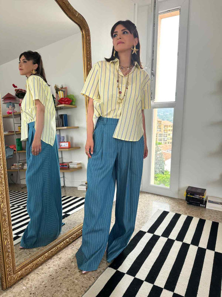Chemise jaune ouverte