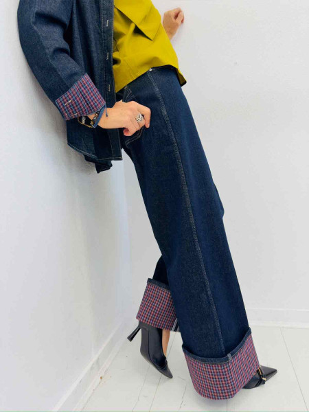 Jean Carolina