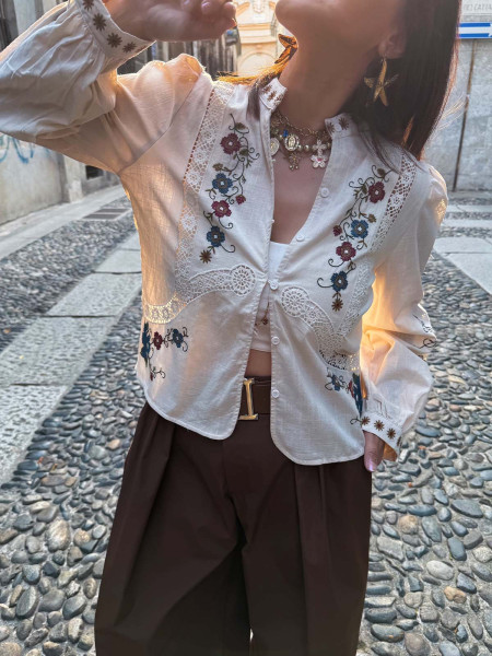 Chemise