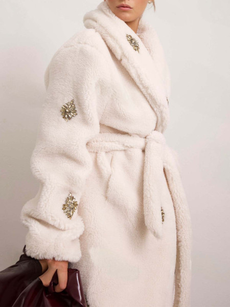 Veste blanche moumoute
