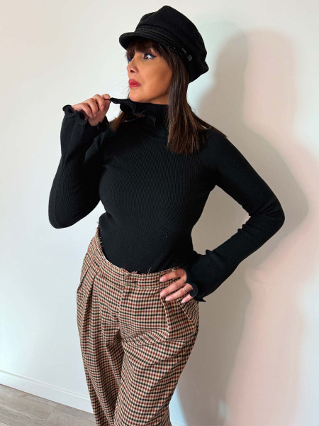 Pull noir ou jaune