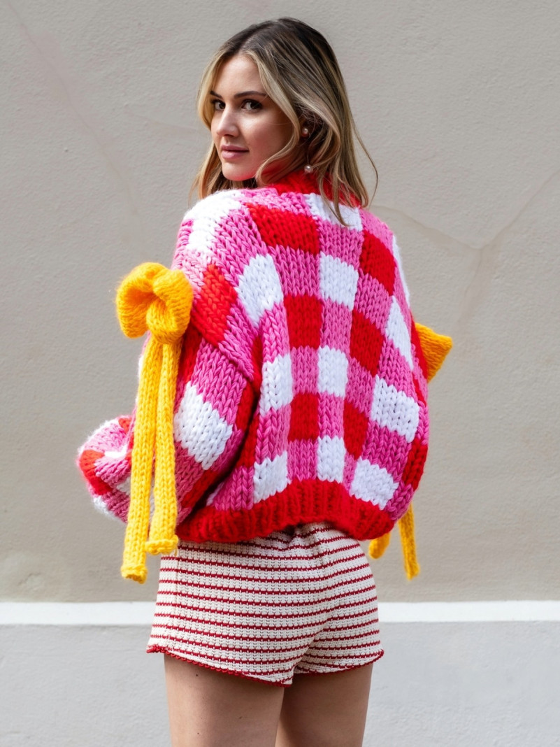 Cardigan à carreaux rouge...