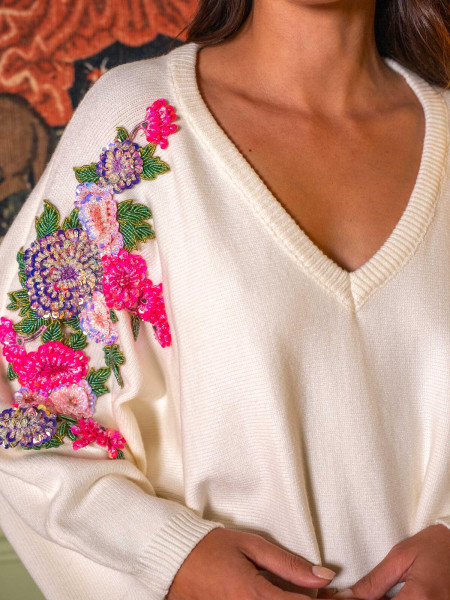 Pull fleurs blanc ou bleu marine