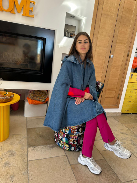 Poncho en jeans à capuche