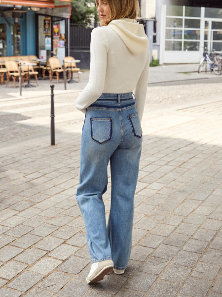 Pull à capuche gris ou noir