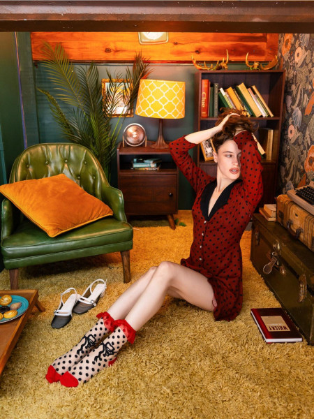 Chaussette transparente a volants avec nœud a pois