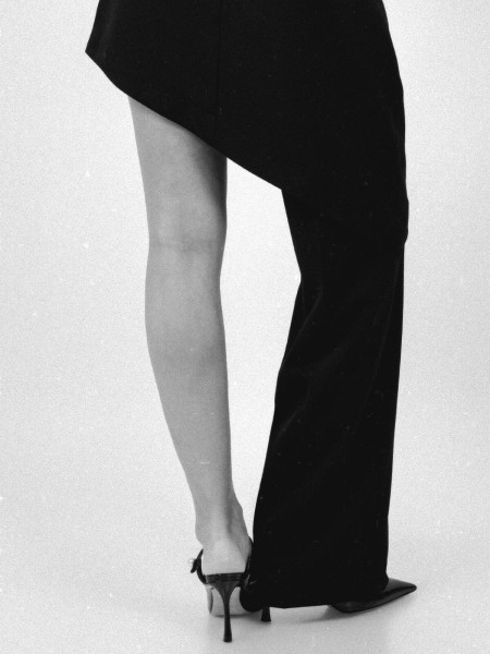 copy of Pantalon à superposition jupe asymétrique sur une jambe