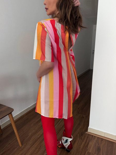 Robe midi à rayures couleurs