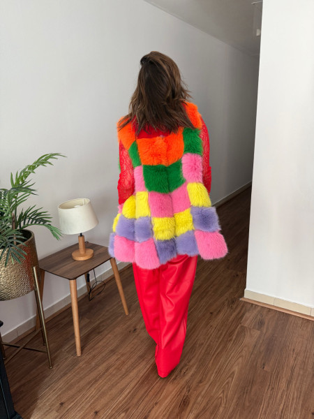 Fourrure rainbow cube