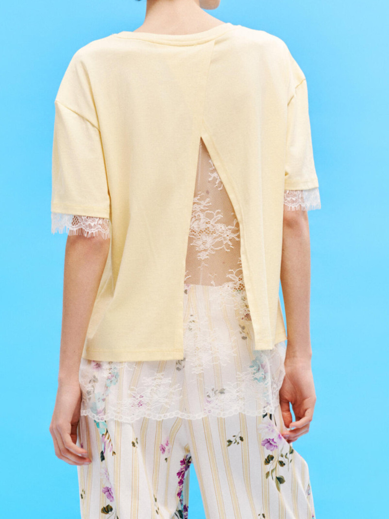 T-shirt avec Bordures Dentelle