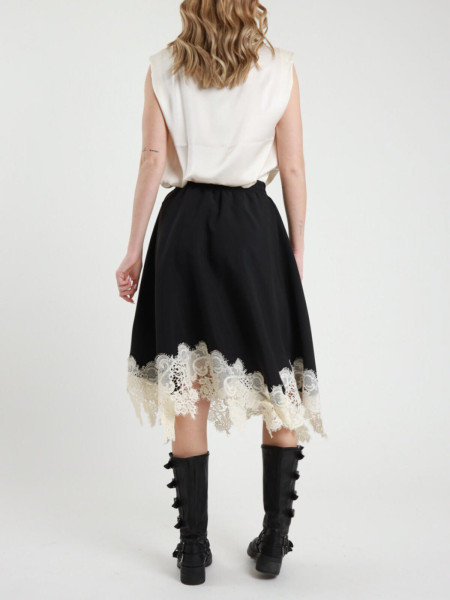 Jupe en Dentelle Évasée