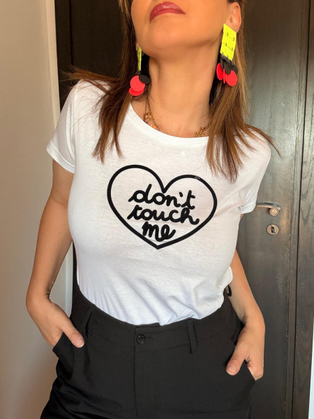 T-shirt "Don't Touch Me"