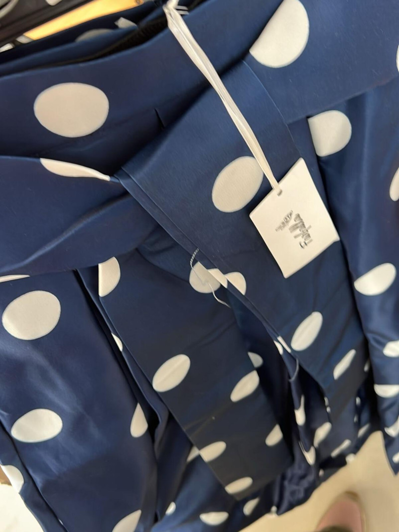 Jupe Bleue à Pois Rétro