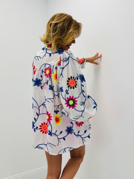 Chemise Oversize à Broderies Florales Pop