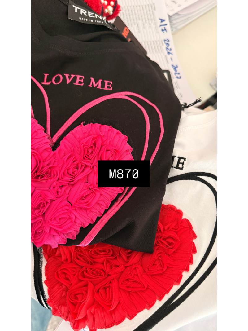 T-shirt noir LOVE ME avec...