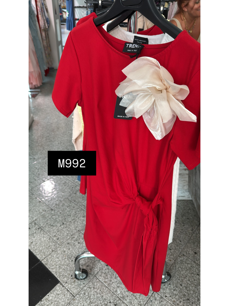 Robe courte rouge drapée...
