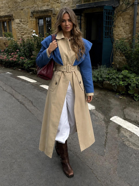 Trench long bicolore beige et jean à ceinture