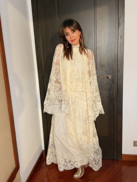 Robe longue en dentelle ivoire style bohème chic
