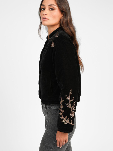Veste velours et broderies