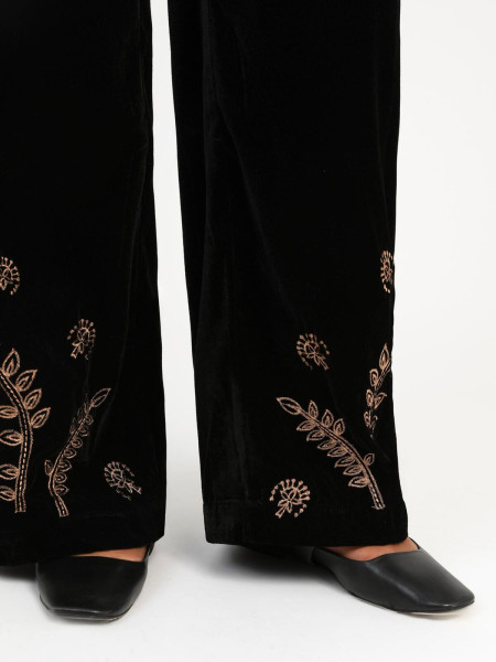 Pantalon Fluid Large en Velours Noir & Broderies Dorées